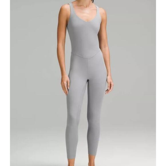 Lululemon SZ 14 Align Bodysuit 25" Shelf Bra Wicking Stretch Capris Rhino Gray - Picture 1 of 11